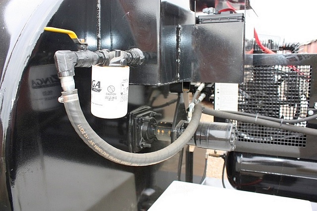 Техническое обслуживание оборудования: Машины для нанесения герметизирующего покрытия на асфальт